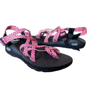 NEW Chaco ZX/2 Classic Red Pink Chevron Strappy Sandals